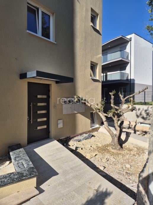 Strožanac, jednosobni, 38,50m2, * PRODAJA * — Strožanac, Podstrana