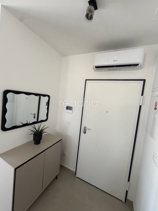 Split, Visoka, 1S + DB, 1.10. - 1.7. - Visoka, Split