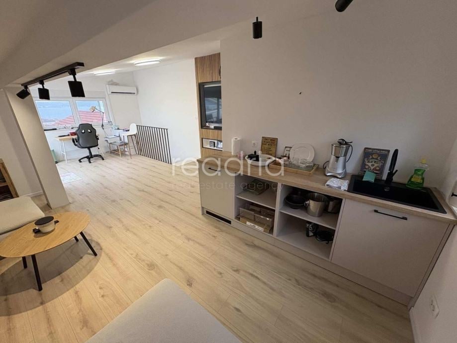 Kaštel Stari, dvoetažni penthouse, dugoročno od 1.11. - Kaštel Stari, Kaštela